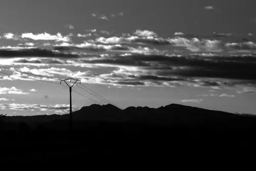 Massif de Tabe en noir et blanc